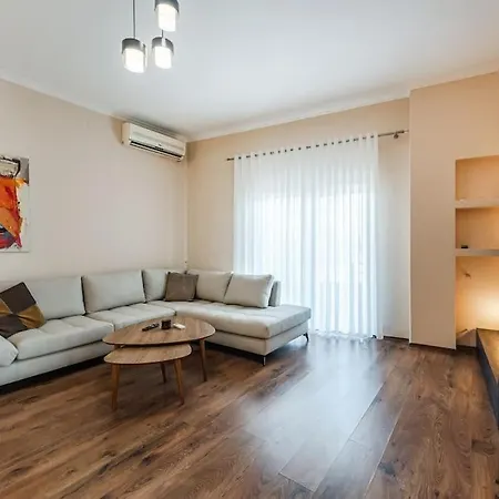Apartment The Old-clock Shkoder