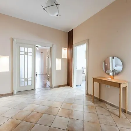 The Old-clock Apartment *