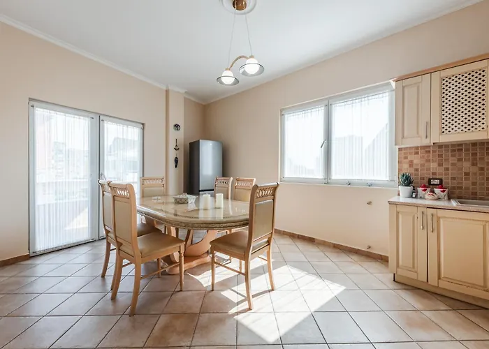 Apartamento The Old-clock By Pikhost Shkodër