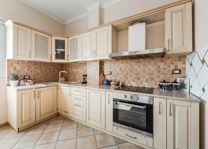 The Old-clock By Pikhost Apartamento