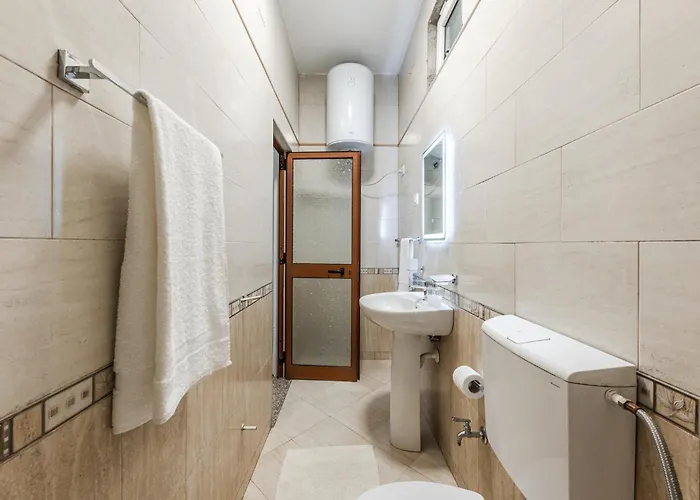 The Old-clock By Pikhost Apartamento Shkodër