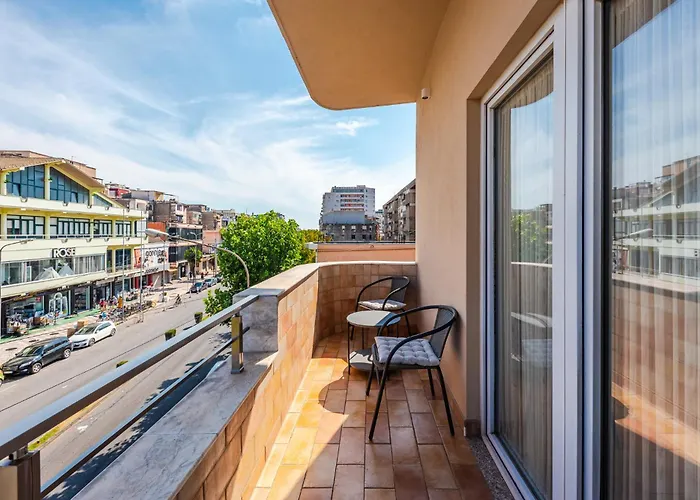 Apartamento The Old-clock By Pikhost Shkodër