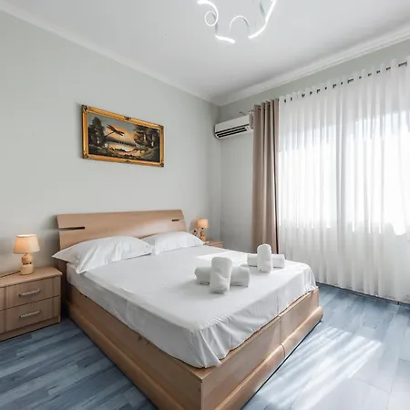 公寓 The Old-clock By Pikhost