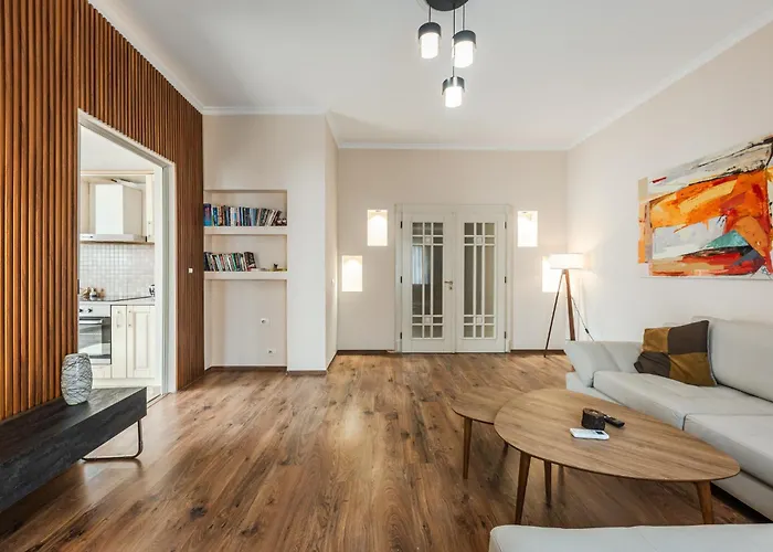 The Old-clock By Pikhost 公寓 Shkodër